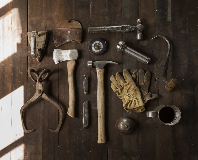 construction-work-carpenter-tools.jpg